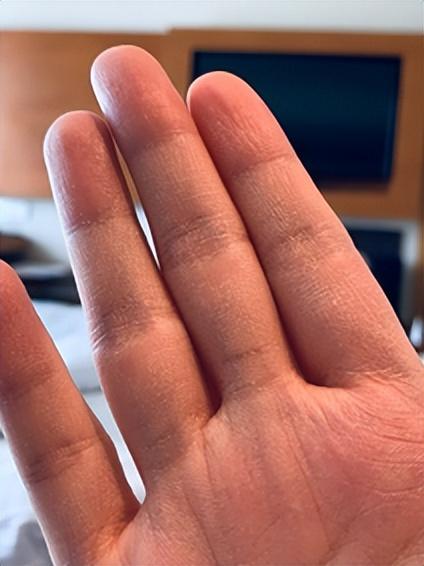 一堆小样能带上飞机吗多少钱,一堆小样能带上飞机吗多少钱一瓶