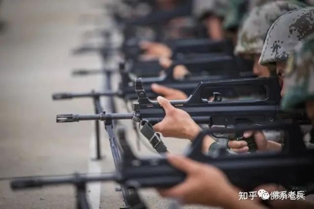 义务兵留队几率有多大用托关系吗，义务兵留队的几率多大