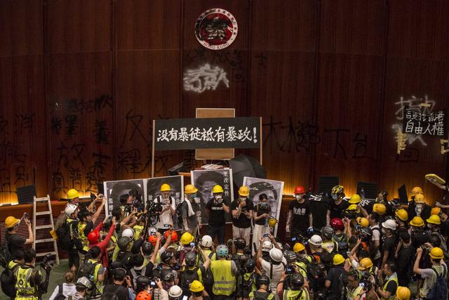 任家忠嘉代简介，任家忠嘉代简介身价多少亿