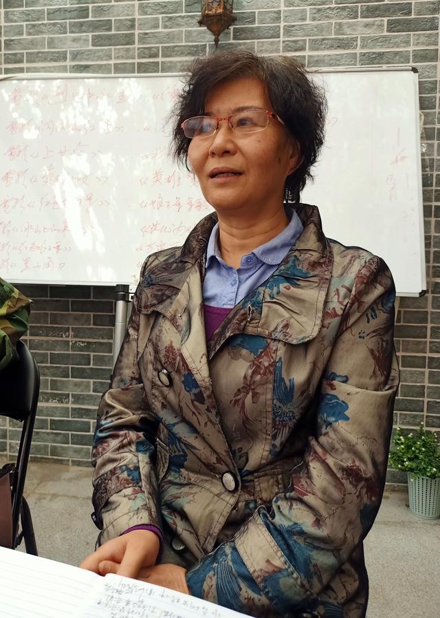 映山红出自哪部电影主题曲,映山红是哪部经典电影的插曲