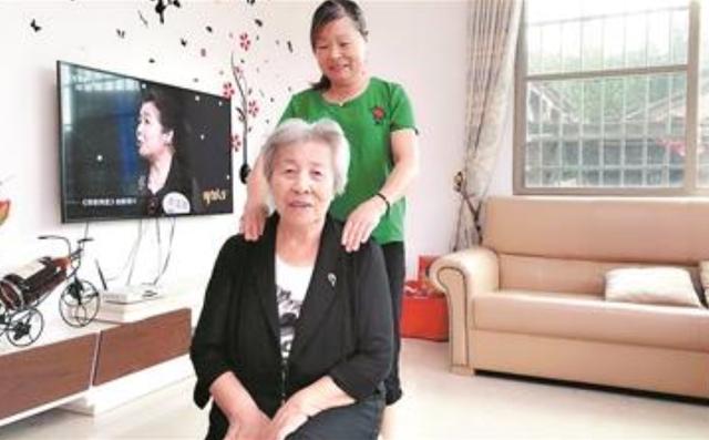 9岁独居老人诚聘住家保姆联系电话,69岁独居老人诚聘住家保姆上海"