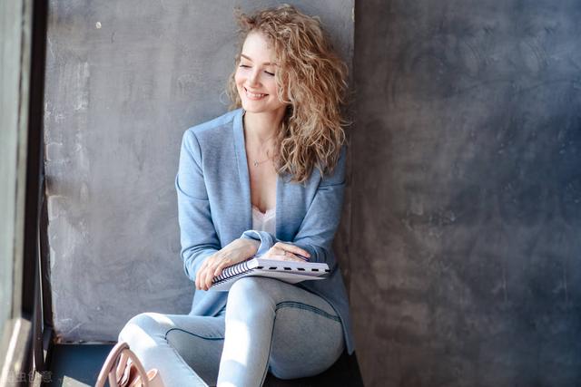 0万字小说稿费多少钱一部，10万字网络小说稿费多少钱"