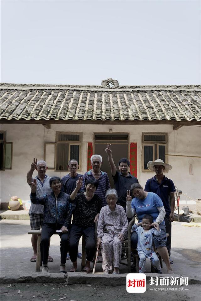 长江黄河共同流经的省区是图,长江黄河共同流经的省区有