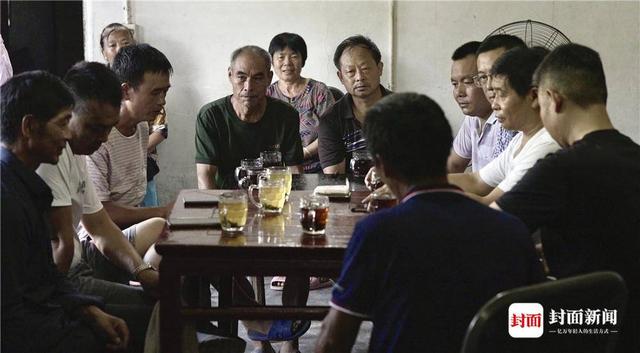 长江黄河共同流经的省区是图,长江黄河共同流经的省区有