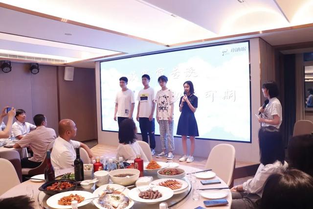 小酒喔酒类直供官网加盟电话，小酒喔酒类直供加盟费多少钱