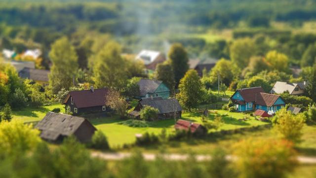 三种户口不能迁回农村盖房，三种户口不能迁回农村盖房吗