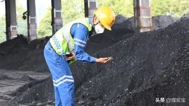 022年煤炭后期走势分析图,2022年煤炭后期走势分析图片"