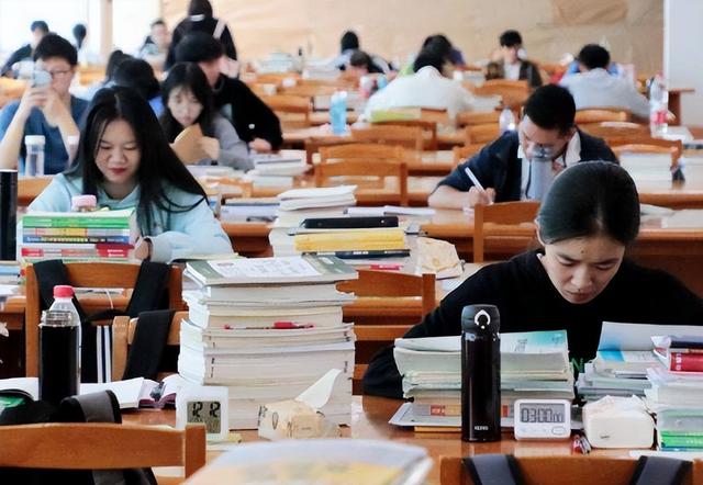 云南十大垃圾大学名单,云南十大垃圾大学名单图片