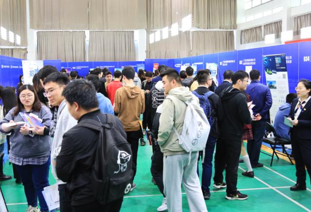 上海工资两万很普遍吗,上海两万的工资高吗