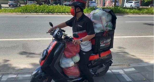 顺丰同城骑手一天能赚多少钱，顺丰同城骑手一天能赚多少钱啊