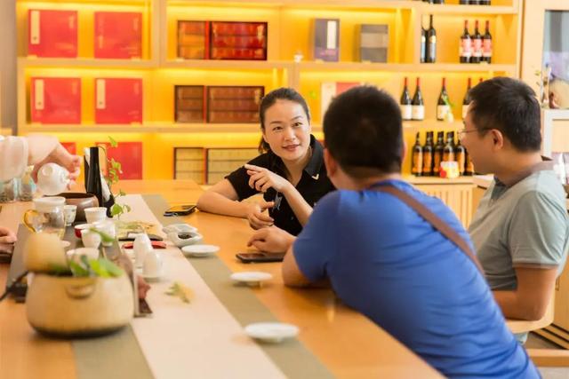 外贸客户说价格贵怎么回复话术,外贸客户说价格贵怎么回复话术呢