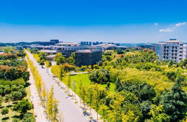 云南十大垃圾大学名单,云南十大垃圾大学名单图片