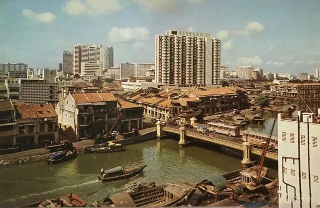 新加坡说什么语言的最多,新加坡讲什么语言什么人最多