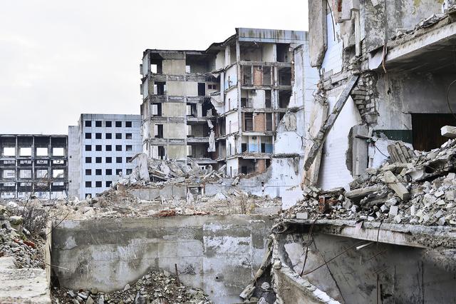 人在灾难面前的感悟的句子，人在灾难面前的感悟的句子图片