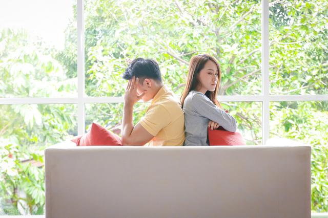 回复消息喜欢回复“嗯”“哦”的女人其实是这样的