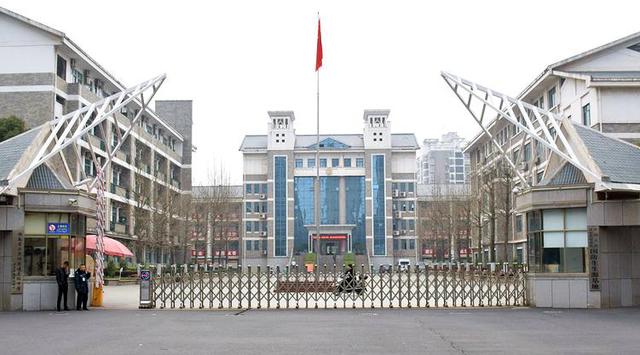 湖南重点高中排名前100名湖南省高中排名榜，湖南重点高中排行榜