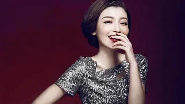 聪明女人这样发朋友圈图片,聪明的女人发朋友圈