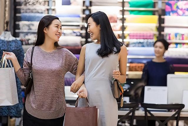 五一服装店活动广告语女装，五一服装店活动广告语女装图片