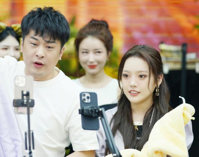 明星的助理一个月工资大概多少,明星助理工资大概多少