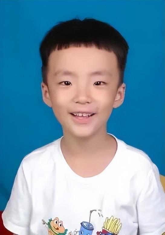 优秀少先队员推荐表主要事迹怎么填100字,优秀少先队员推荐表主要事迹怎么填100字左右