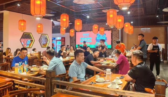 灰姑娘干洗店加盟费多少,灰姑娘干洗店加盟费多少钱