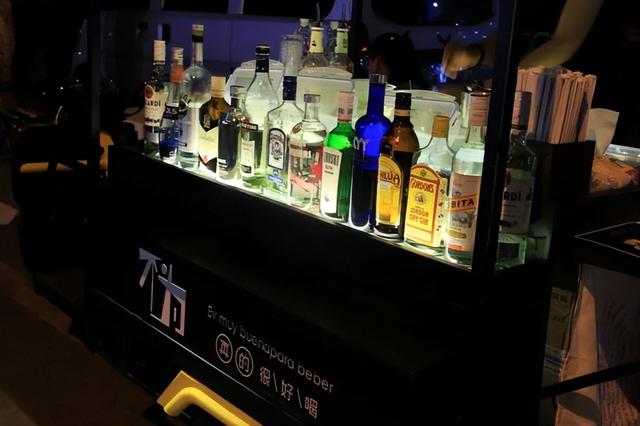 酒吧常见的酒水及价格酷魅，酒吧常见酒水单价目表