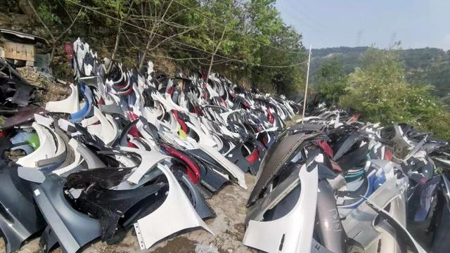 小县城最缺的生意摆地摊,小县城摆地摊卖什么好