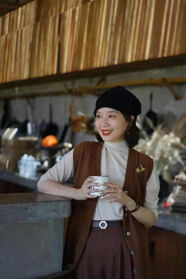 羊毛衫只适合中年人穿吗男，羊毛衫只适合中年人穿吗女士