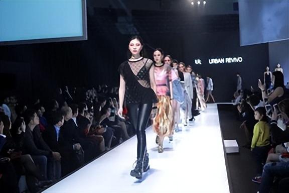 ur加盟条件费用查询,ur加盟电话多少