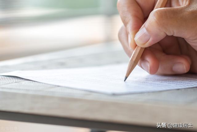 刚上初一跟六年级的做了,六年级上完是初一吗