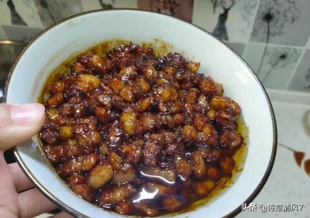 炸酱面用什么酱比较好吃，炸酱面用什么酱比较好吃呢