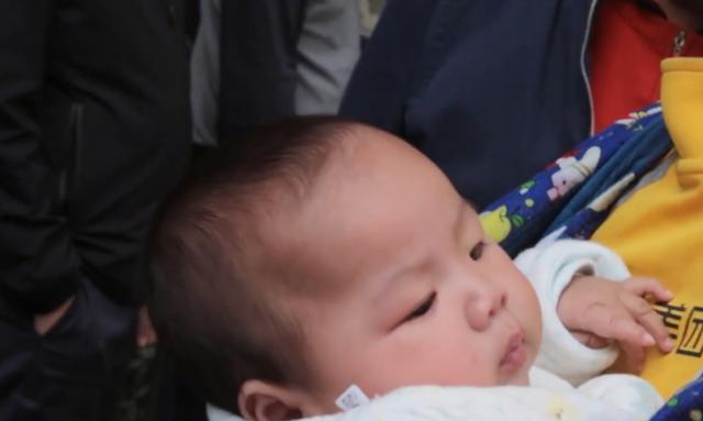 叼嘴巴槟榔20元装,叼嘴巴槟榔20元装有什么奖