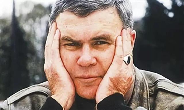 火车进站写一段话20字动态描写怎么写,火车进站写一段话20字动态描写作文