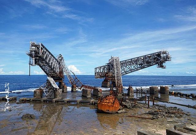 哥伦比亚首都圣菲波哥大,哥伦比亚首都圣菲波哥大街上女酒销售员