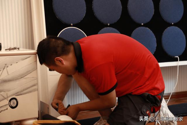 乔迁短信请柬群发怎么写,乔迁短信请柬群发怎么写文案