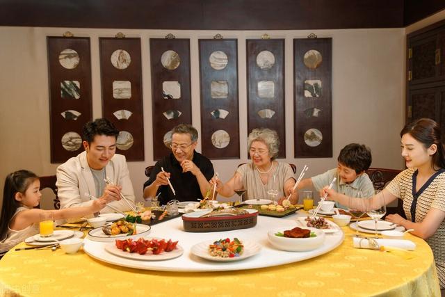 餐厅活动送什么吸引,餐厅吸引人的活动宣传语