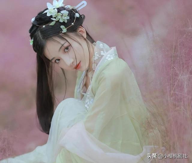 我面前的摄政王黑着脸解开了他的金镶玉腰带_本王现在就脱给你看