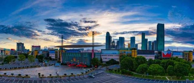 虹吸效应比喻什么地理，虹吸效应比喻什么地理现象