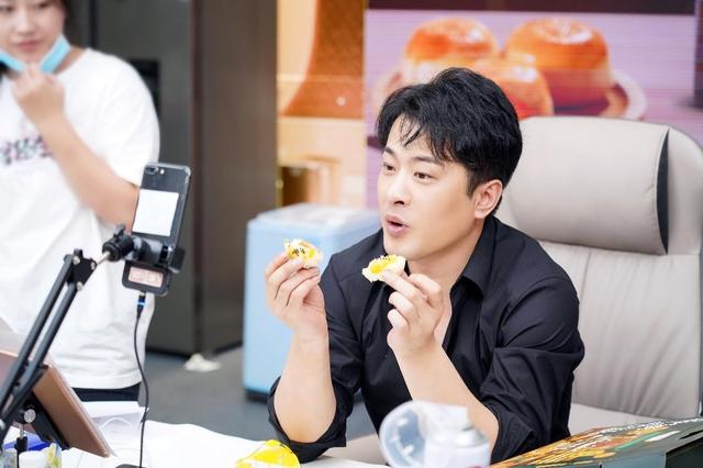 辛巴身价有多少钱，辛巴值多少身价