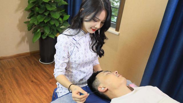 做什么擦边球生意赚钱，擦边球行业是做什么