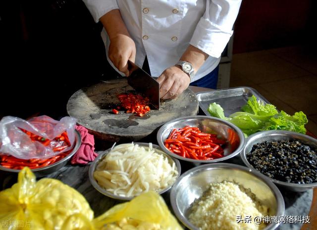 自媒体简介30字例子记录生活,自媒体简介30字例子记录生活怎么写