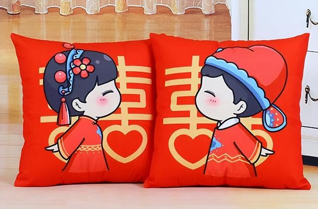 送闺蜜200左右的礼物都有啥，送闺蜜200左右的礼物都有啥呢