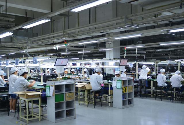 郭台铬筒历祖先,郭台铬筒历小老婆照片