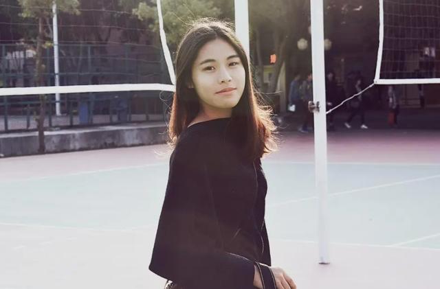 某国企招聘女文员，要求对方“五官端正身材好”，网友开玩笑呢