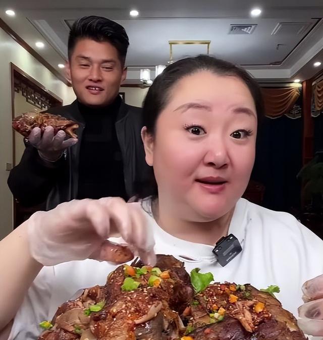 和一个200斤的胖子做朋友,和一个200斤的胖子做朋友好吗