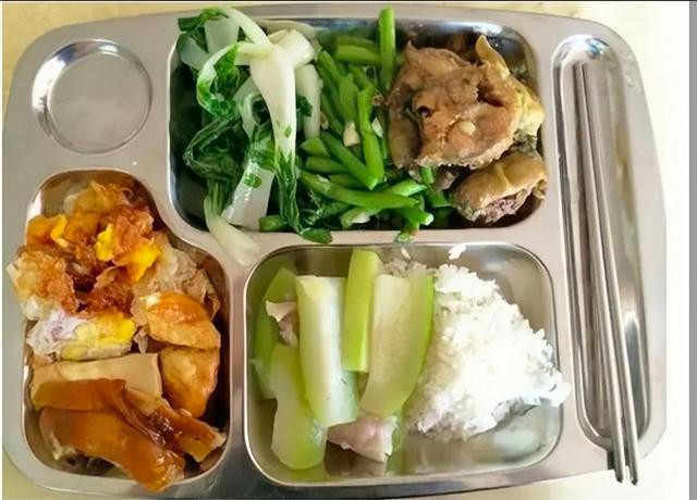 食堂承包一餐4.5元,一周菜单,食堂承包一餐4.5元,一周菜单多少钱