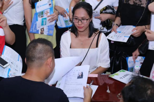 大学生自我评价100字左右,大学生自我评价100字左右团员