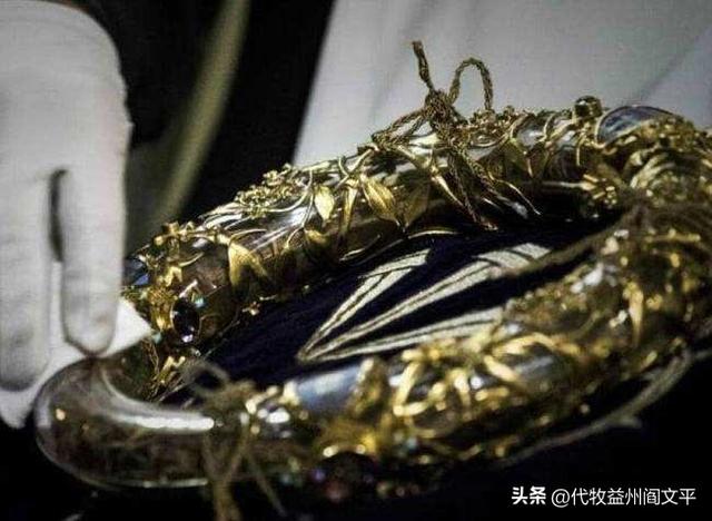 夏尔被怎么了,夏尔遭受了什么