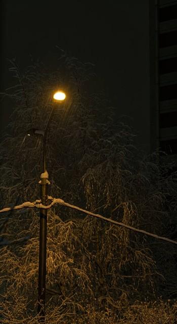 她要结婚了新郎不是我歌词,你要结婚了新郎却不是我是什么歌