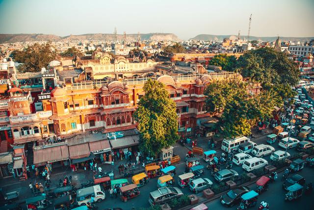 黄加蓝是什么颜色英语,黄加蓝是什么颜色英语翻译